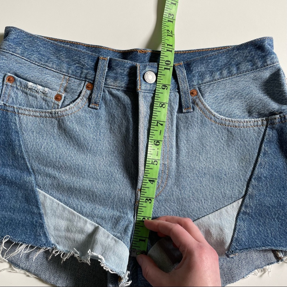 Levi’s Patchwork Short - Picture 8 of 10